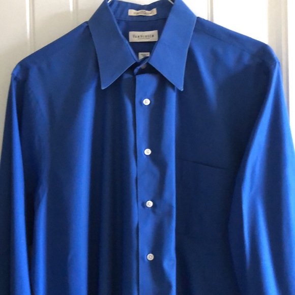 (2) Men's Van Heusen Wrinkle Free Long-Sleeve Shirts - Picture 7 of 10